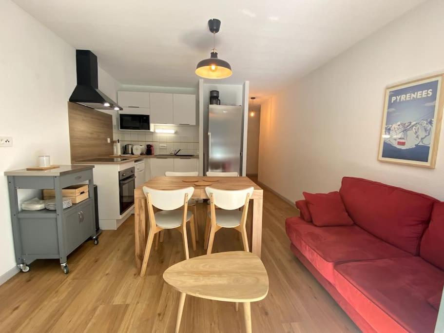 T3 Centre Ville Avec Parking, Balcon Et Wifi. 5P. Cauterets Exterior foto